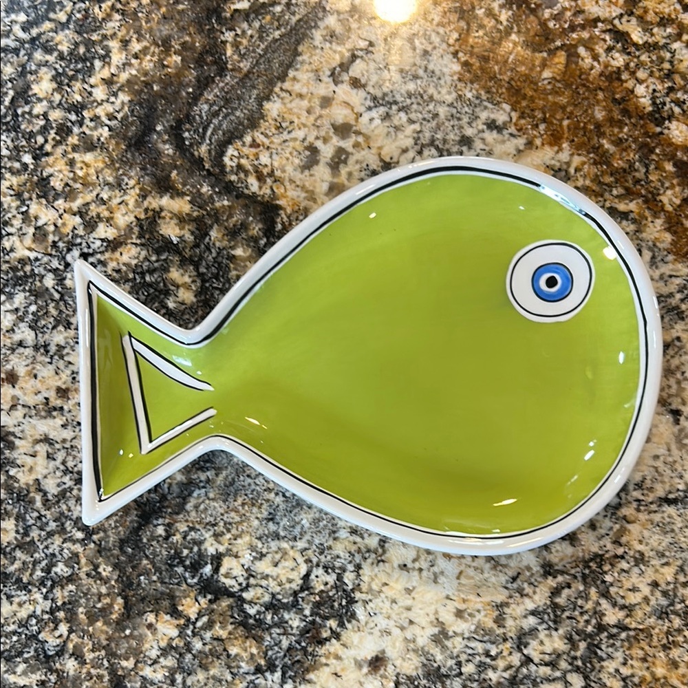 MBagwell Water Collection Green Fish Shaped Ceramic Dish Serving Platter